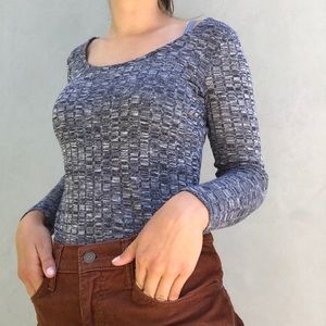 Long sleeve knit shirt